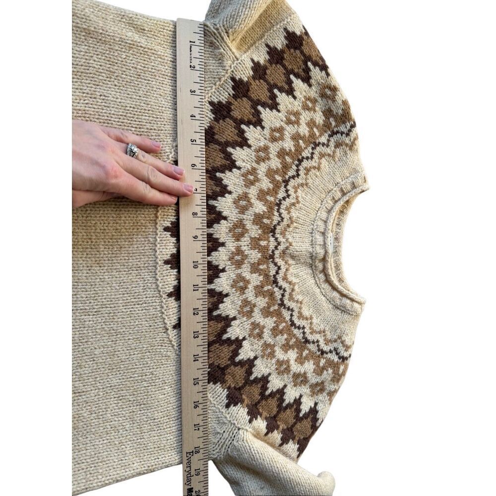 LL Bean Fair Isle Crew Neck Sweater Women’s Size Small cream brown 100% wool - Picture 8 of 8